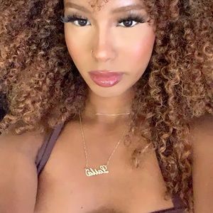 Meet your Posher, Laila